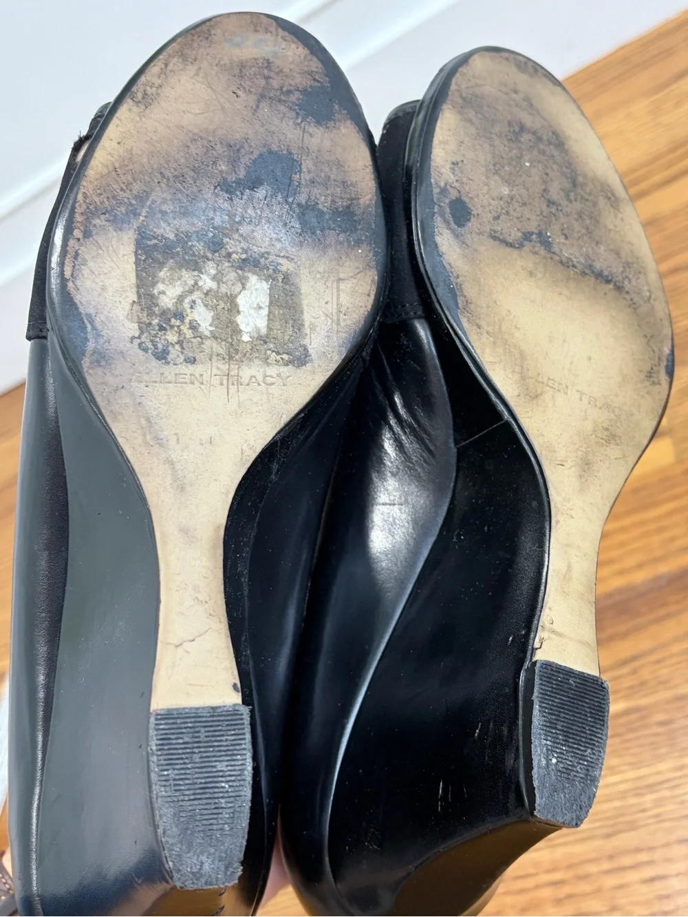 Ellen Tracy Rhyme Black Wedge Peep-Toe Heels (7.5)